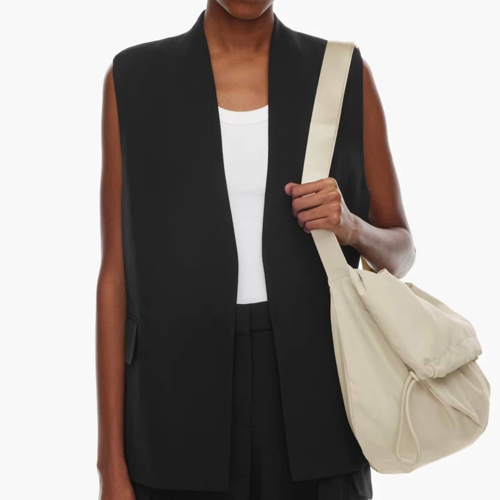 Elegant Cream Shoulder Bag